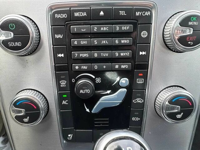 Серый Вольво С60, объемом двигателя 2 л и пробегом 88 тыс. км за 8500 $, фото 9 на Automoto.ua