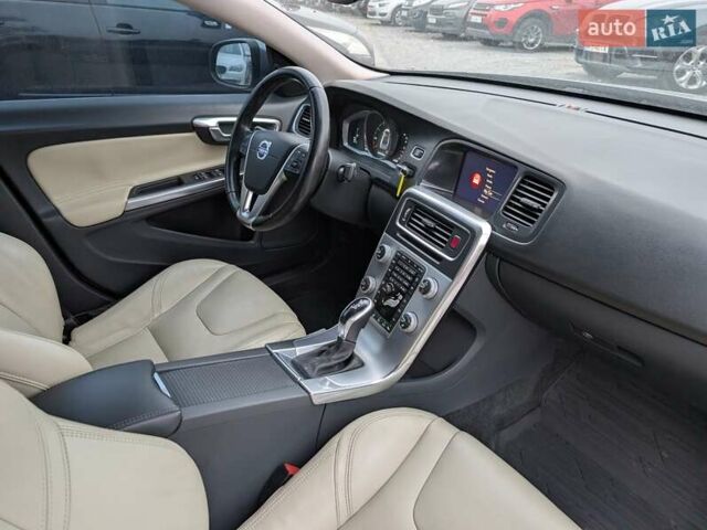 Серый Вольво С60, объемом двигателя 1.97 л и пробегом 119 тыс. км за 11990 $, фото 46 на Automoto.ua