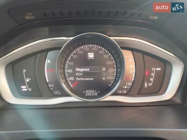 Серый Вольво С60, объемом двигателя 2 л и пробегом 238 тыс. км за 16500 $, фото 11 на Automoto.ua