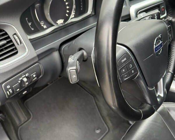 Сірий Вольво С60, об'ємом двигуна 1.98 л та пробігом 152 тис. км за 15400 $, фото 14 на Automoto.ua