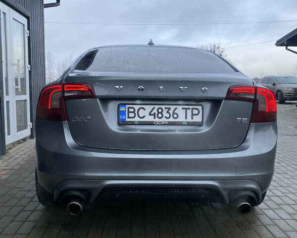 Серый Вольво С60, объемом двигателя 1.97 л и пробегом 141 тыс. км за 15200 $, фото 6 на Automoto.ua