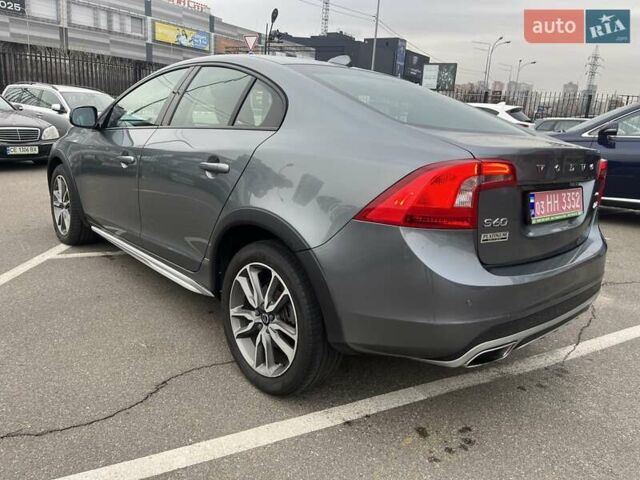 Серый Вольво С60, объемом двигателя 1.97 л и пробегом 238 тыс. км за 18999 $, фото 12 на Automoto.ua