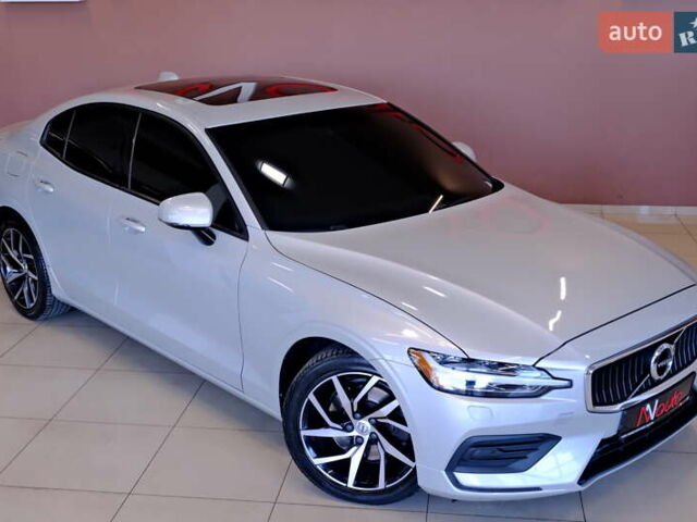 Вольво С60 2018 в Одессе на Automoto.ua Серый Вольво С60, объемом двигателя 2 л и пробегом 97 тыс. км за 16900 $, фото 5 на Automoto.ua