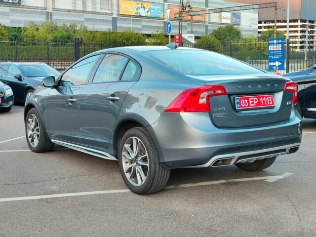 Вольво С60 2018 в Киеве на Automoto.ua Серый Вольво С60, объемом двигателя 2 л и пробегом 238 тыс. км за 19600 $, фото 7 на Automoto.ua