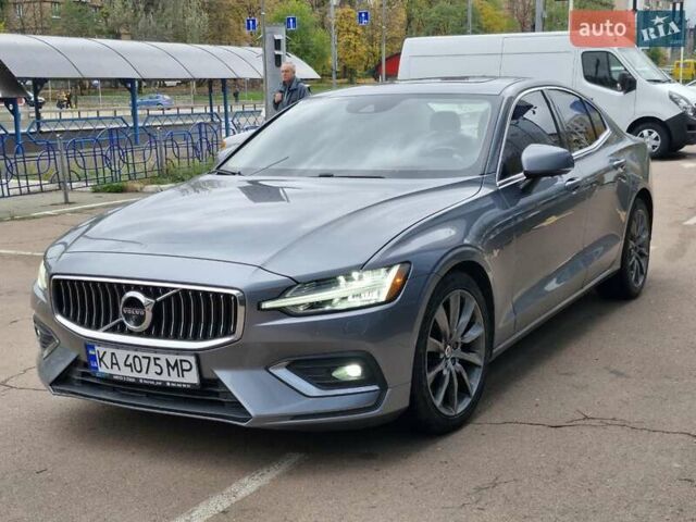 Вольво С60 2018 у Києві на Automoto.ua Сірий Вольво С60, об'ємом двигуна 2 л та пробігом 127 тис. км за 29000 $, фото 1 на Automoto.ua