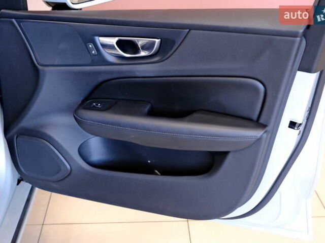 Вольво С60 2018 в Одессе на Automoto.ua Серый Вольво С60, объемом двигателя 2 л и пробегом 97 тыс. км за 16900 $, фото 42 на Automoto.ua