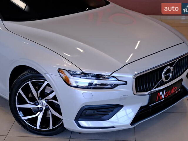 Вольво С60 2018 в Одессе на Automoto.ua Серый Вольво С60, объемом двигателя 2 л и пробегом 97 тыс. км за 16900 $, фото 6 на Automoto.ua