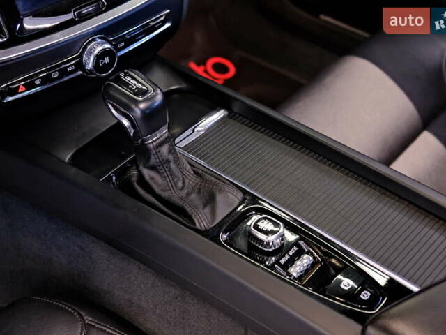 Вольво С60 2018 в Одессе на Automoto.ua Серый Вольво С60, объемом двигателя 2 л и пробегом 97 тыс. км за 16900 $, фото 16 на Automoto.ua