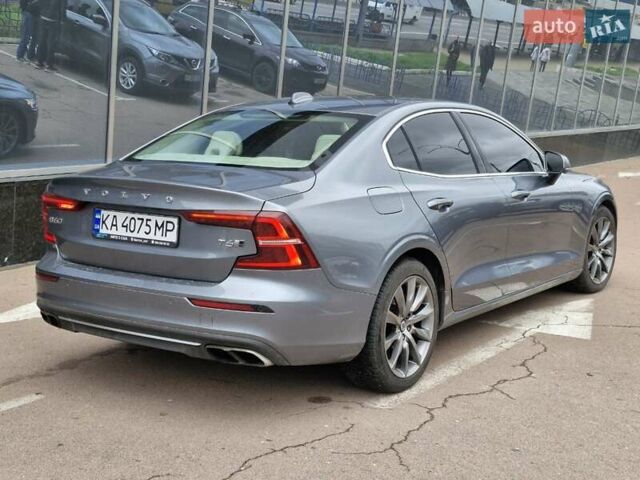 Вольво С60 2018 у Києві на Automoto.ua Сірий Вольво С60, об'ємом двигуна 2 л та пробігом 127 тис. км за 29000 $, фото 3 на Automoto.ua