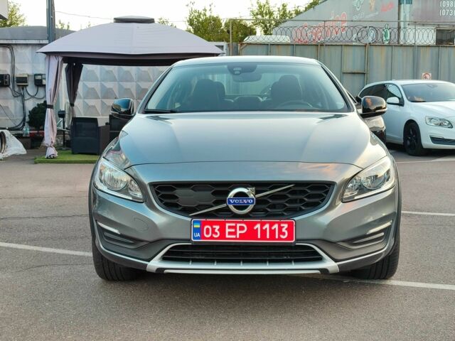 Вольво С60 2018 в Киеве на Automoto.ua Серый Вольво С60, объемом двигателя 2 л и пробегом 238 тыс. км за 19600 $, фото 4 на Automoto.ua