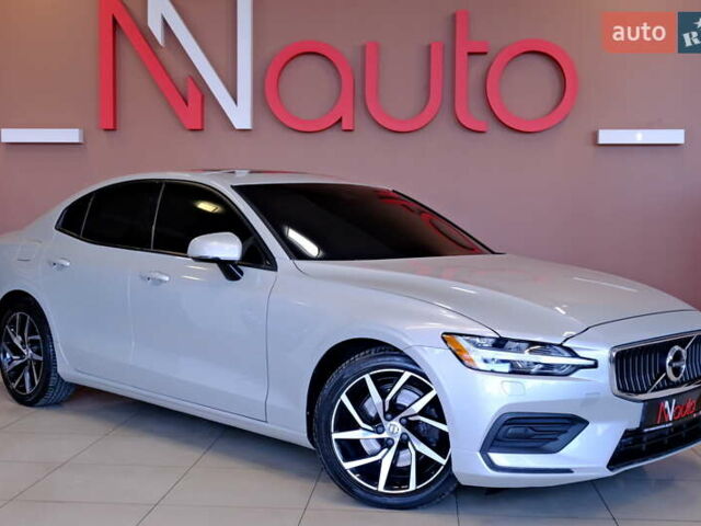 Вольво С60 2018 в Одессе на Automoto.ua Серый Вольво С60, объемом двигателя 2 л и пробегом 97 тыс. км за 16900 $, фото 4 на Automoto.ua