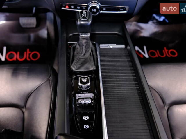 Вольво С60 2018 в Одессе на Automoto.ua Серый Вольво С60, объемом двигателя 2 л и пробегом 97 тыс. км за 16900 $, фото 17 на Automoto.ua