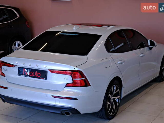 Вольво С60 2018 в Одессе на Automoto.ua Серый Вольво С60, объемом двигателя 2 л и пробегом 97 тыс. км за 16900 $, фото 14 на Automoto.ua
