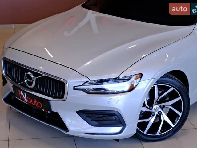 Вольво С60 2018 в Одессе на Automoto.ua Серый Вольво С60, объемом двигателя 2 л и пробегом 97 тыс. км за 16900 $, фото 11 на Automoto.ua