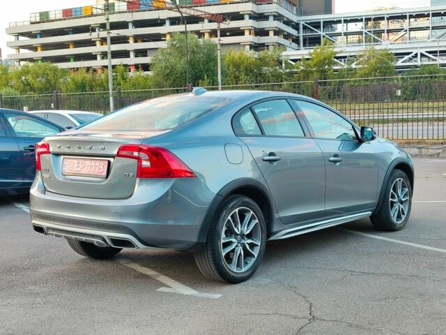 Вольво С60 2018 в Киеве на Automoto.ua Серый Вольво С60, объемом двигателя 2 л и пробегом 238 тыс. км за 19600 $, фото 3 на Automoto.ua