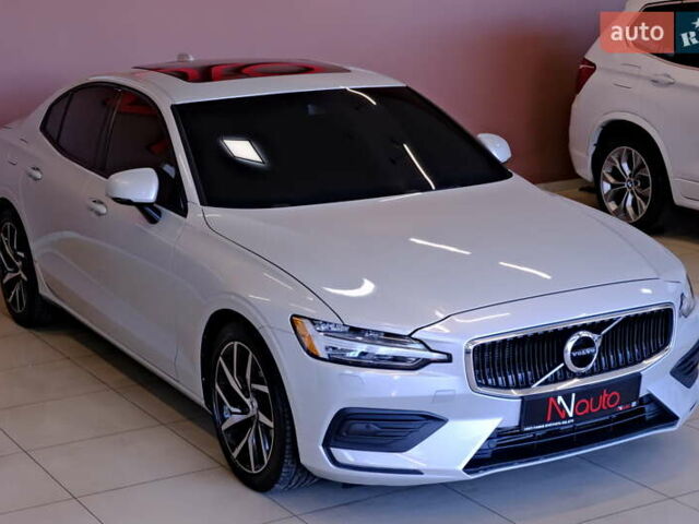 Вольво С60 2018 в Одессе на Automoto.ua Серый Вольво С60, объемом двигателя 2 л и пробегом 97 тыс. км за 16900 $, фото 3 на Automoto.ua