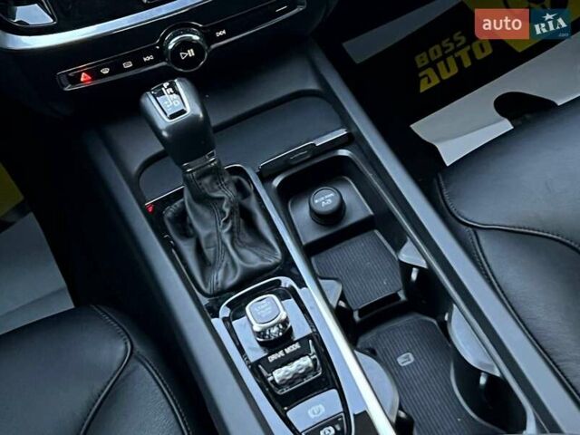 Серый Вольво С60, объемом двигателя 1.97 л и пробегом 66 тыс. км за 23500 $, фото 18 на Automoto.ua