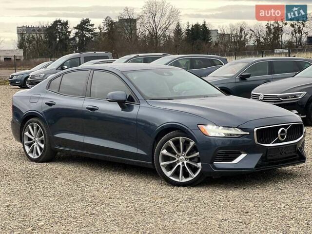 Серый Вольво С60, объемом двигателя 2 л и пробегом 102 тыс. км за 17800 $, фото 2 на Automoto.ua