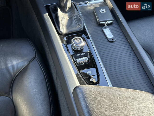 Сірий Вольво С60, об'ємом двигуна 1.97 л та пробігом 72 тис. км за 21900 $, фото 27 на Automoto.ua