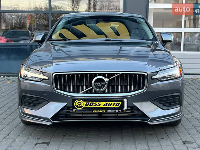 Серый Вольво С60, объемом двигателя 1.97 л и пробегом 66 тыс. км за 23500 $, фото 1 на Automoto.ua