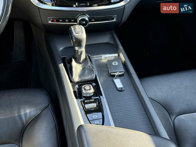 Сірий Вольво С60, об'ємом двигуна 1.97 л та пробігом 72 тис. км за 21900 $, фото 23 на Automoto.ua