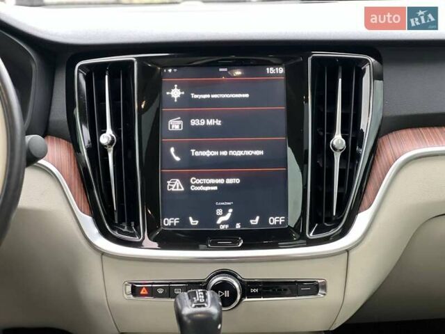 Серый Вольво С60, объемом двигателя 2 л и пробегом 102 тыс. км за 17800 $, фото 12 на Automoto.ua