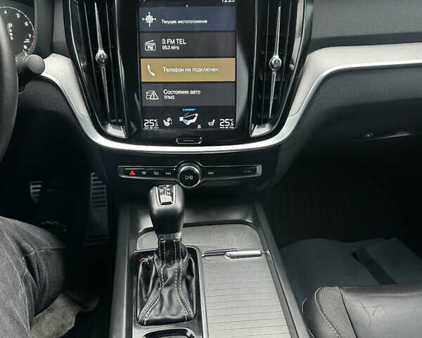 Серый Вольво С60, объемом двигателя 1.97 л и пробегом 208 тыс. км за 19800 $, фото 7 на Automoto.ua