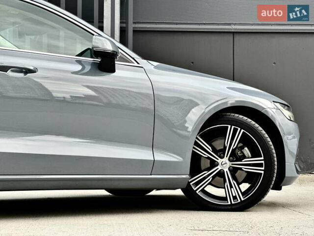 Серый Вольво С60, объемом двигателя 1.97 л и пробегом 72 тыс. км за 32500 $, фото 8 на Automoto.ua