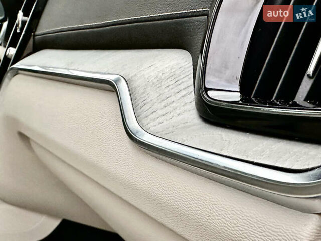 Серый Вольво С60, объемом двигателя 1.97 л и пробегом 72 тыс. км за 32500 $, фото 65 на Automoto.ua