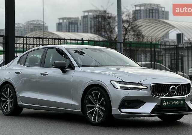 Серый Вольво С60, объемом двигателя 1.97 л и пробегом 78 тыс. км за 31500 $, фото 1 на Automoto.ua