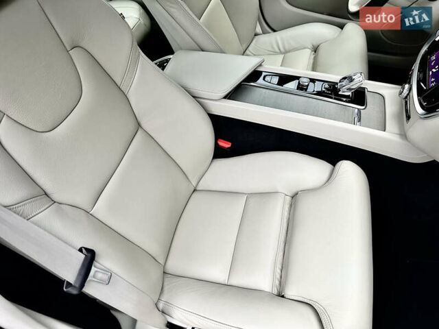 Серый Вольво С60, объемом двигателя 1.97 л и пробегом 72 тыс. км за 32500 $, фото 64 на Automoto.ua