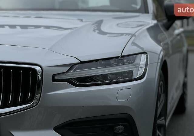 Серый Вольво С60, объемом двигателя 1.97 л и пробегом 78 тыс. км за 31500 $, фото 42 на Automoto.ua