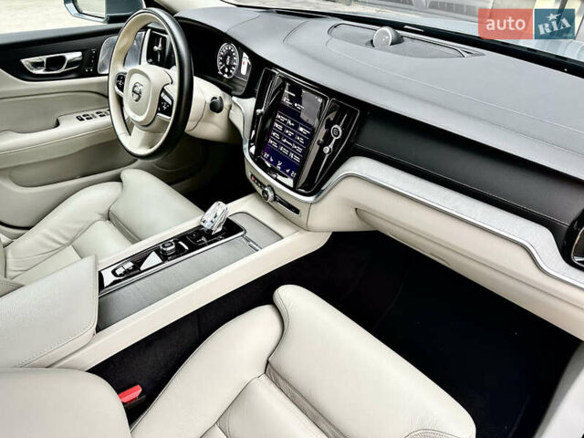 Серый Вольво С60, объемом двигателя 1.97 л и пробегом 72 тыс. км за 32500 $, фото 41 на Automoto.ua