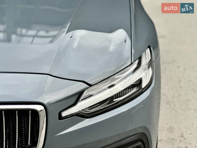 Серый Вольво С60, объемом двигателя 1.97 л и пробегом 72 тыс. км за 32500 $, фото 11 на Automoto.ua