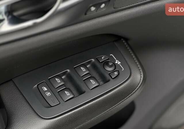 Серый Вольво С60, объемом двигателя 1.97 л и пробегом 78 тыс. км за 31500 $, фото 14 на Automoto.ua