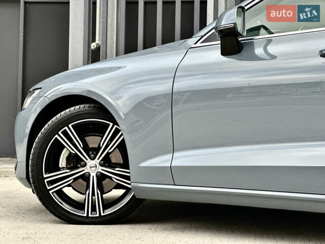 Серый Вольво С60, объемом двигателя 1.97 л и пробегом 72 тыс. км за 32500 $, фото 5 на Automoto.ua