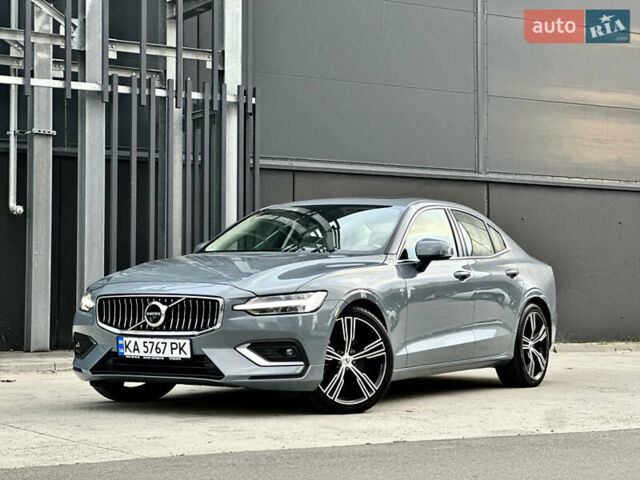 Серый Вольво С60, объемом двигателя 1.97 л и пробегом 72 тыс. км за 32500 $, фото 1 на Automoto.ua