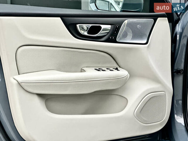 Серый Вольво С60, объемом двигателя 1.97 л и пробегом 72 тыс. км за 32500 $, фото 51 на Automoto.ua