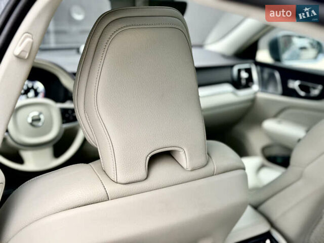 Серый Вольво С60, объемом двигателя 1.97 л и пробегом 72 тыс. км за 32500 $, фото 38 на Automoto.ua