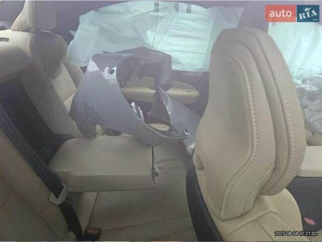 Серый Вольво С60, объемом двигателя 1.97 л и пробегом 9 тыс. км за 12500 $, фото 2 на Automoto.ua