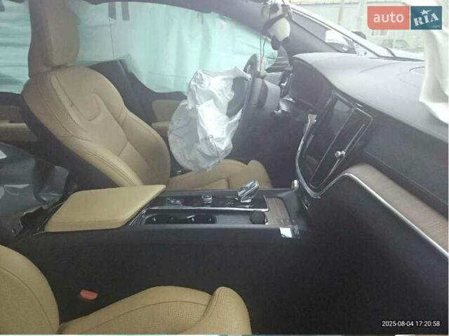 Серый Вольво С60, объемом двигателя 1.97 л и пробегом 9 тыс. км за 13500 $, фото 5 на Automoto.ua