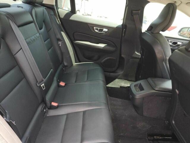 Серый Вольво С60, объемом двигателя 2 л и пробегом 48 тыс. км за 8500 $, фото 9 на Automoto.ua