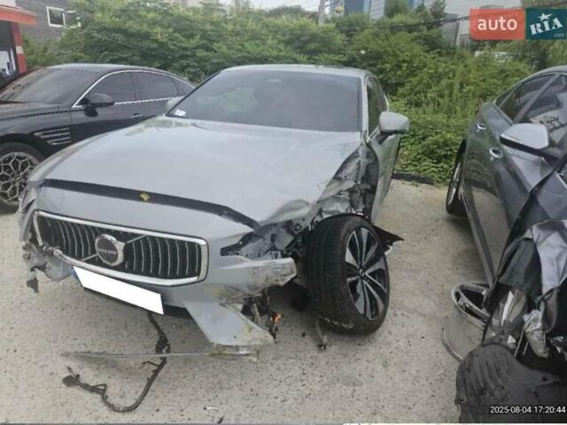 Серый Вольво С60, объемом двигателя 1.97 л и пробегом 9 тыс. км за 13500 $, фото 4 на Automoto.ua