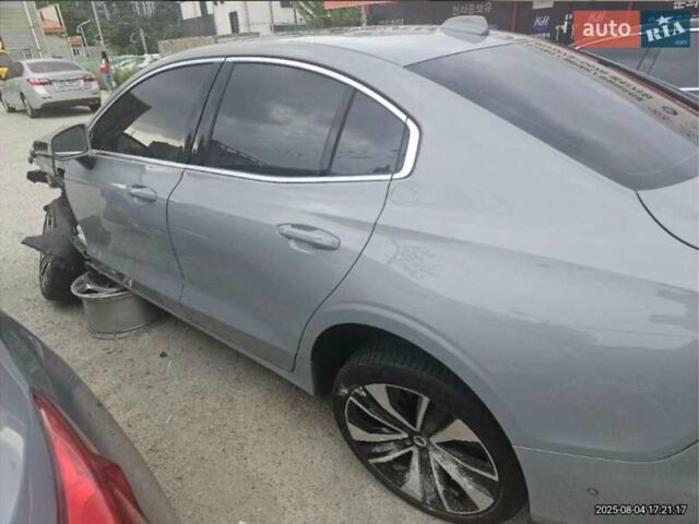 Серый Вольво С60, объемом двигателя 1.97 л и пробегом 9 тыс. км за 13500 $, фото 3 на Automoto.ua