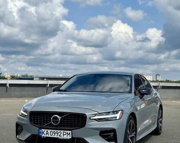 Серый Вольво С60, объемом двигателя 1.97 л и пробегом 9 тыс. км за 33000 $, фото 1 на Automoto.ua