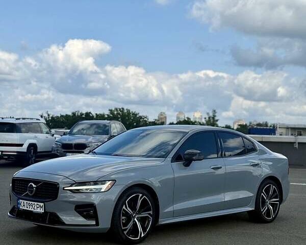 Вольво С60 2023 в Киеве на Automoto.ua Серый Вольво С60, объемом двигателя 1.97 л и пробегом 9 тыс. км за 31500 $, фото 14 на Automoto.ua