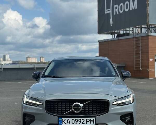 Серый Вольво С60, объемом двигателя 1.97 л и пробегом 9 тыс. км за 33000 $, фото 2 на Automoto.ua