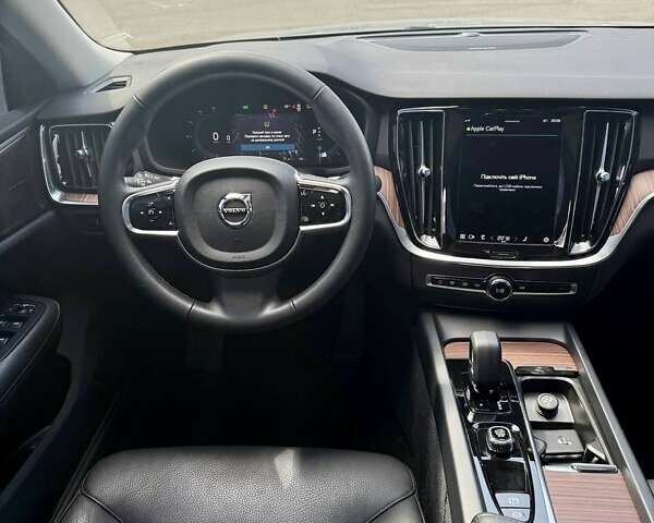 Вольво С60 2023 в Киеве на Automoto.ua Серый Вольво С60, объемом двигателя 1.97 л и пробегом 9 тыс. км за 31500 $, фото 23 на Automoto.ua