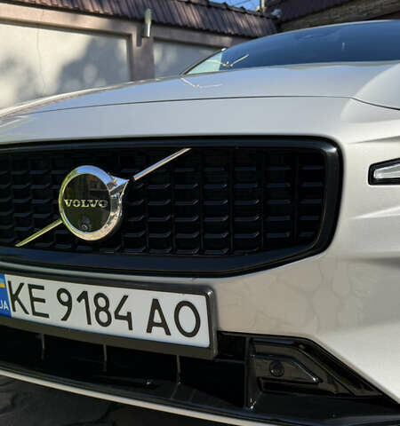Серый Вольво С60, объемом двигателя 1.97 л и пробегом 3 тыс. км за 29400 $, фото 4 на Automoto.ua