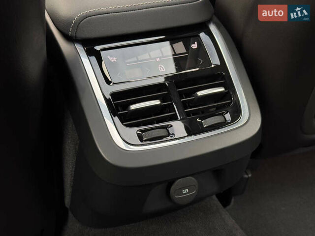 Серый Вольво С60, объемом двигателя 2 л и пробегом 23 тыс. км за 39800 $, фото 36 на Automoto.ua